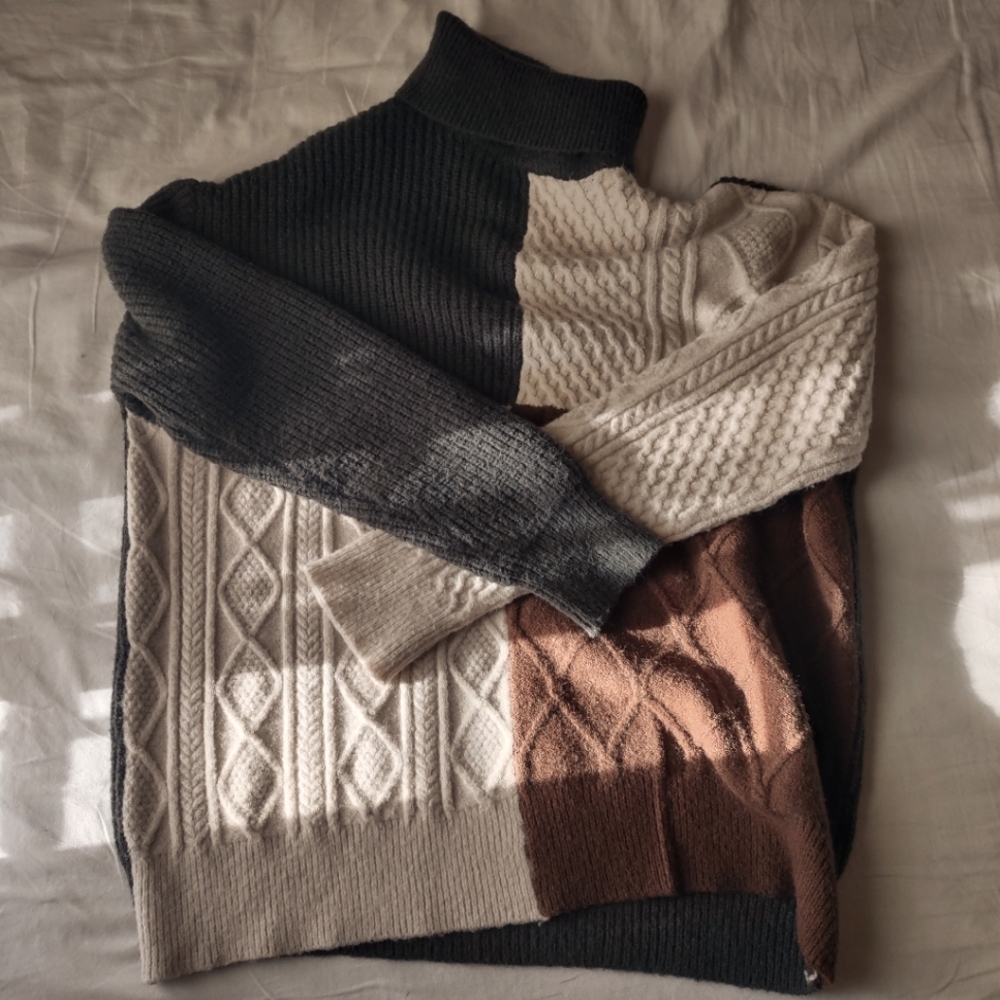 American Threads Colorblock Turtleneck Olive Green, Brown, and Cream - Medium